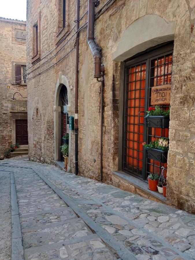 Casa Vacanza Todi Antica ภายนอก รูปภาพ